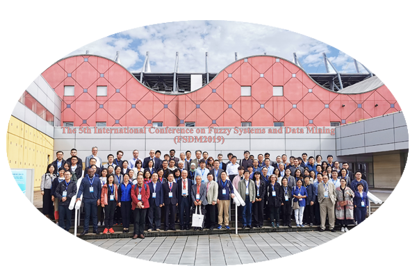 FSDM2019 group photo.png